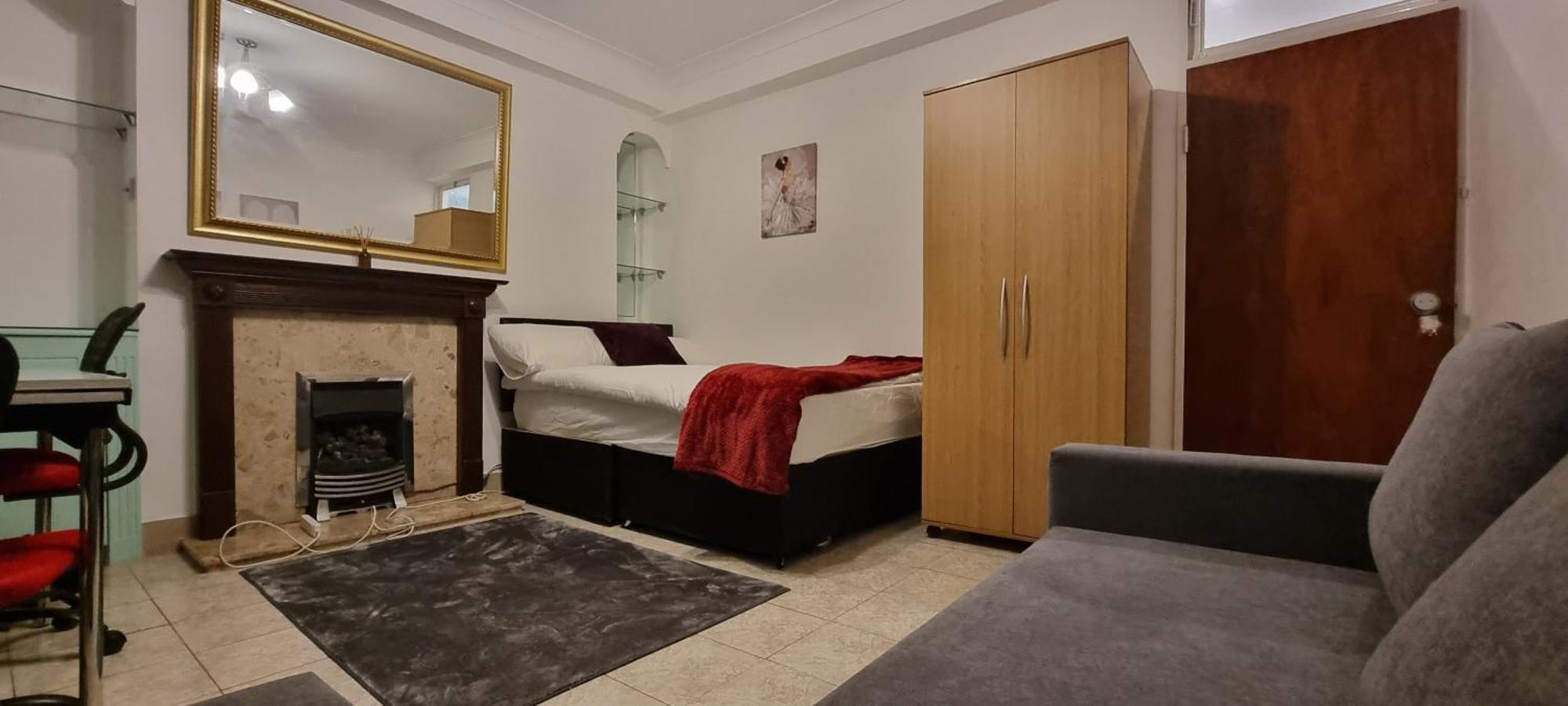 4-Bed Apartment In Central ลอนดอน ภายนอก รูปภาพ